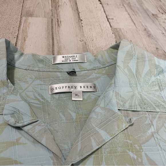 Geoffrey Beene Men’s 100% Silk Short Sleeve Button Up Washable Shirt Size XL - Picture 4 of 9
